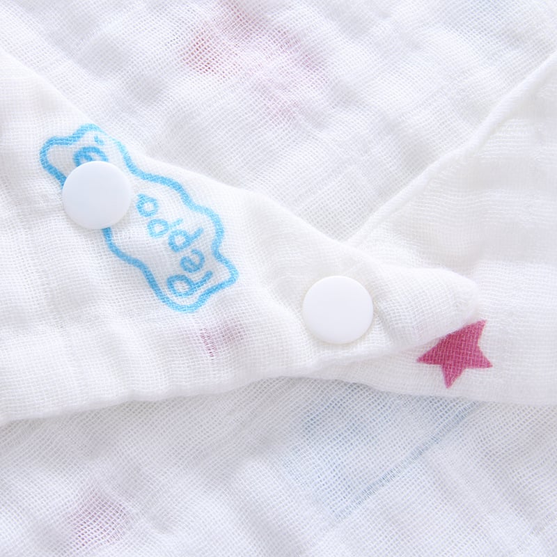Kūdikių gazės bavetė su trikampio formos dvigubo užsegimo, greitas įsisavinimas 0–5 s, logotipo spausdinimo galimybė