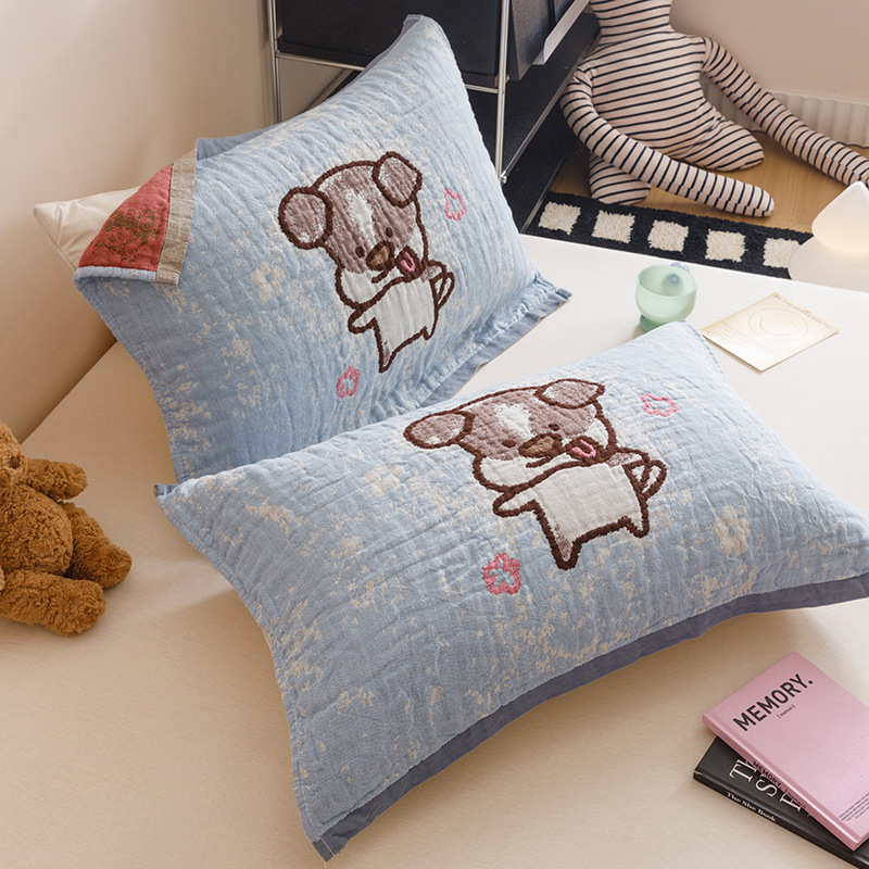 Памучни марлеви възглавнични кърпи (пакет от две) – четири слоя, чувствителни към кожата, дишащи, детска анимационна тема