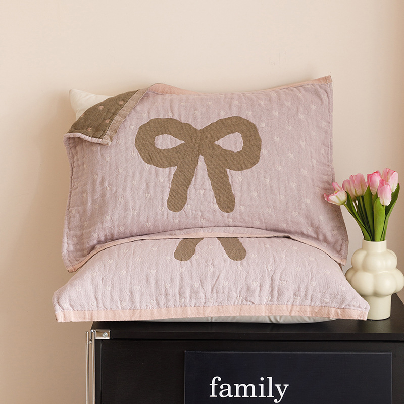 Памучни марлеви възглавнични кърпи (пакет от две) – четири слоя, чувствителни към кожата, дишащи, детска анимационна тема