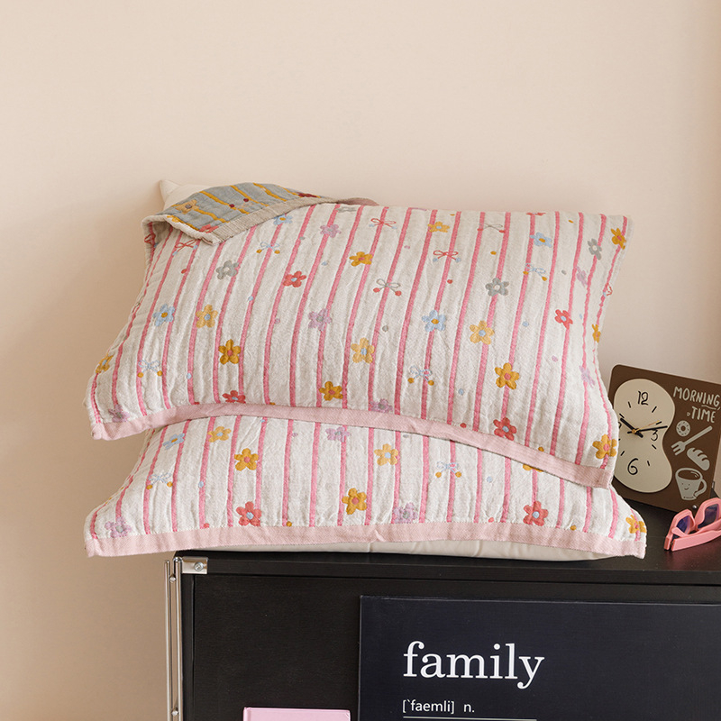 Памучни марлеви възглавнични кърпи (пакет от две) – четири слоя, чувствителни към кожата, дишащи, детска анимационна тема