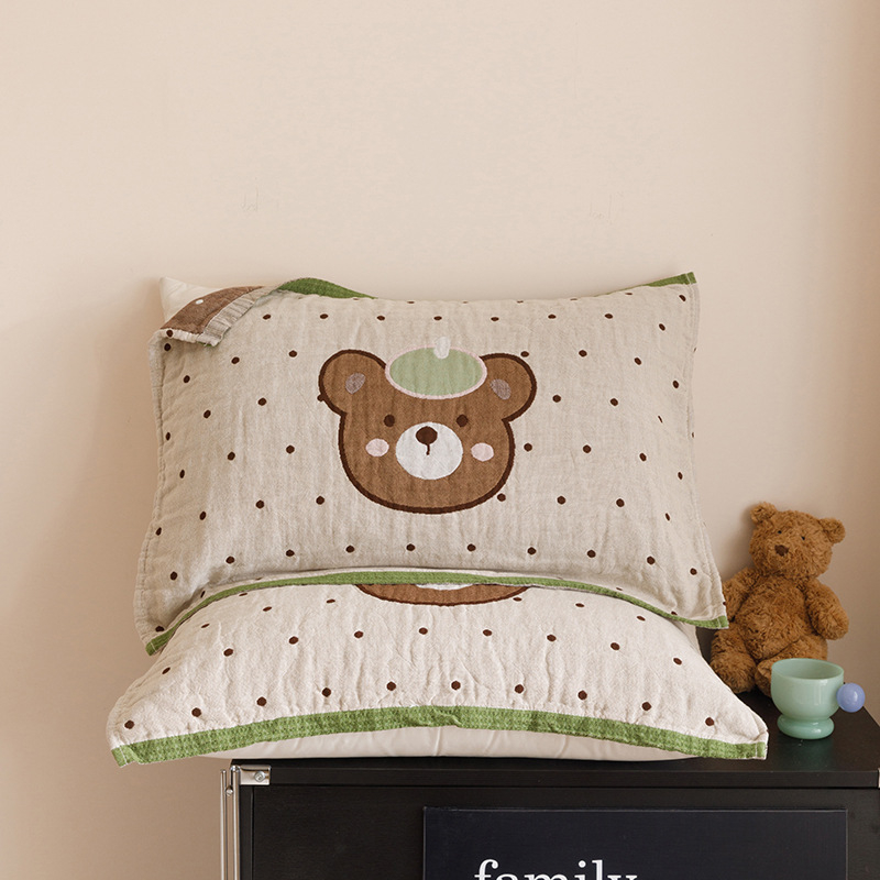 Памучни марлеви възглавнични кърпи (пакет от две) – четири слоя, чувствителни към кожата, дишащи, детска анимационна тема