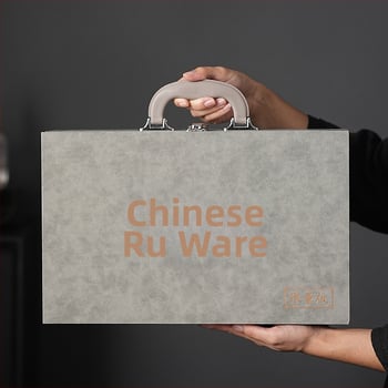 Комплект кунг-фу чай Ру керамика, подложка за чай от бамбук, ледено напукана глазура, подаръчна кутия, за 6 човека, персонализируем