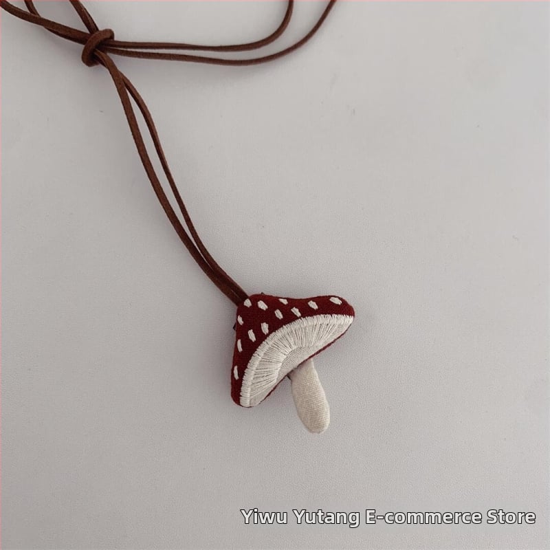 Gyerekeknek készült nyaklánc - kézzel készített, textil, rajzfilm stílus