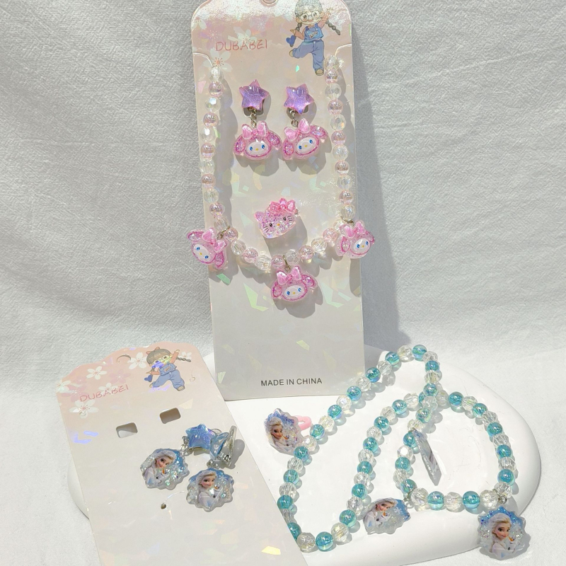 Gyerekeknek készült rajzfilmszerű hercegnő nyaklánc gyöngyös függővel, műanyag/gyanta, golyó lánc, 3–10 éveseknek