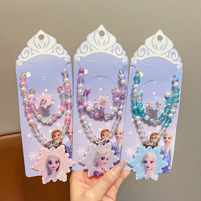 Nyaklánc - Rajzfilmszereplő hercegnő medál, golyós lánc, 3–12 éveseknek, 2025 nyári megjelenés