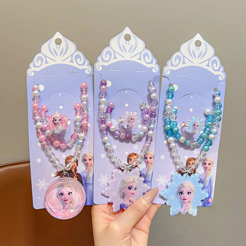 Nyaklánc - Rajzfilmszereplő hercegnő medál, golyós lánc, 3–12 éveseknek, 2025 nyári megjelenés