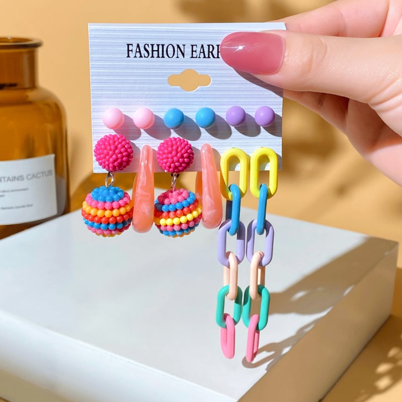 Auskarų rinkinys – geometrinis dizainas iš plastiko/medžiagos, vaikams; formos: širdies formos, U formos ir geometriniai; nerūdijančio plieno kabliukai; aplinkai draugiška apdirbimo