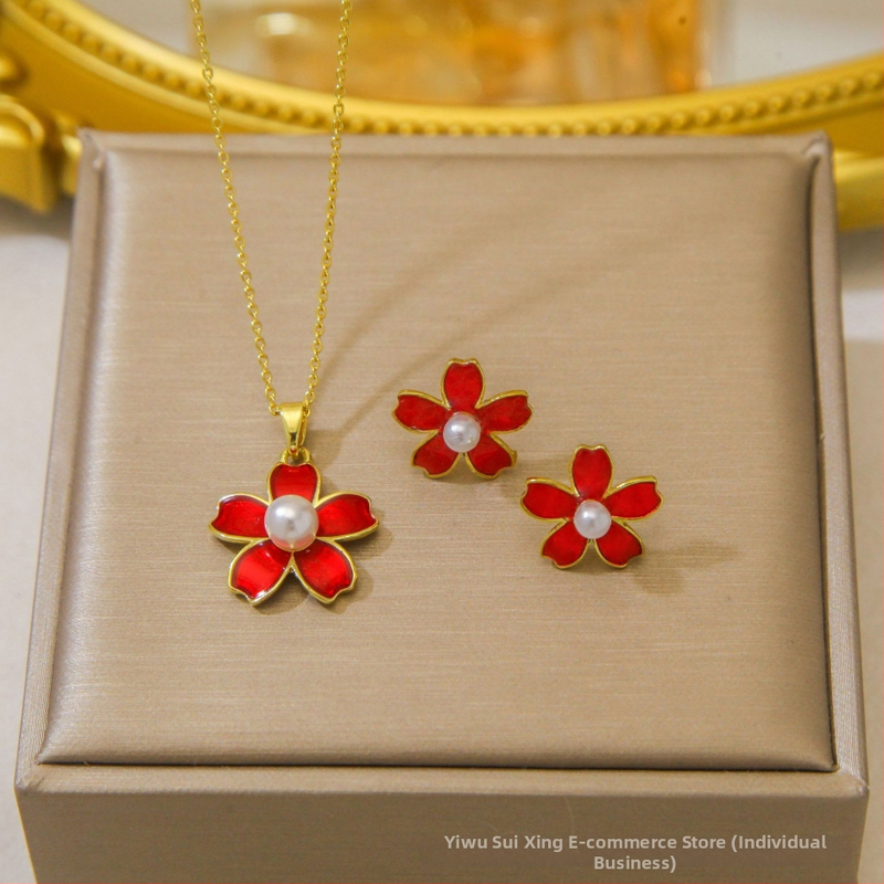 Kereszt nyaklánc kettős gyémánttal és háromszög gyémántokkal — réz, elektroplatált bevonat, O-kapcsos lánc, többszintű dizájn