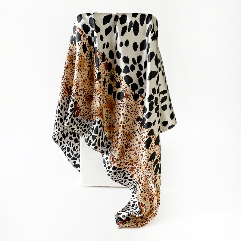 Šal s leopard uzorom, poliester satenski kvadratni šal, twill tkanje, tisak, podrijetlo Jinhua