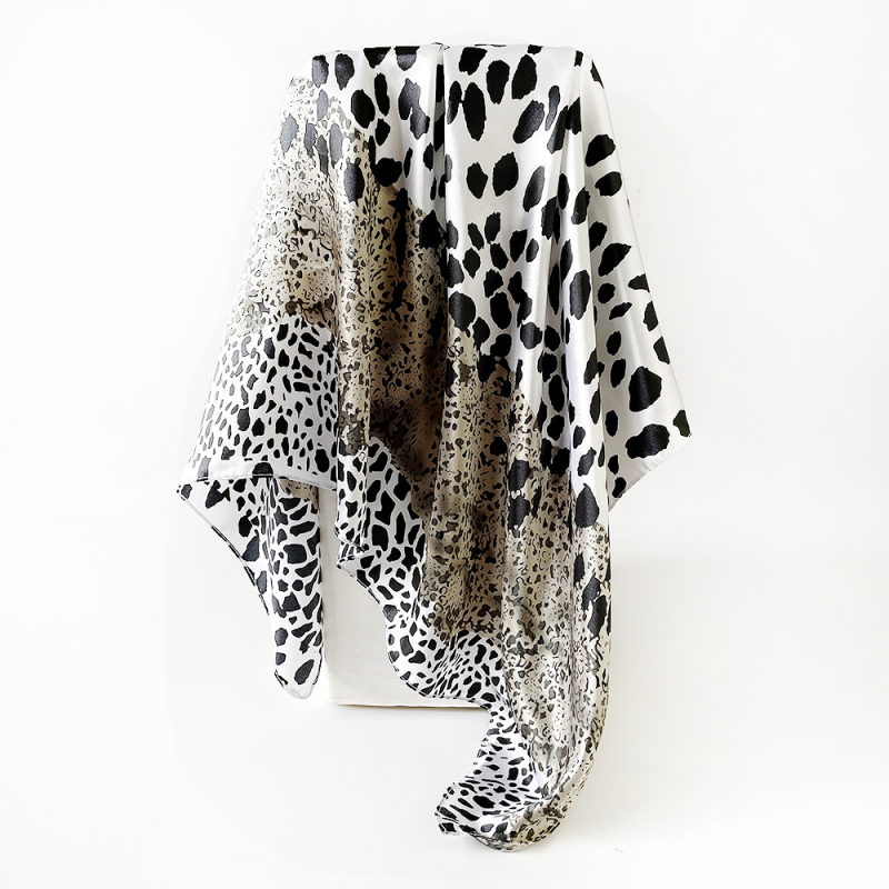 Šal s leopard uzorom, poliester satenski kvadratni šal, twill tkanje, tisak, podrijetlo Jinhua