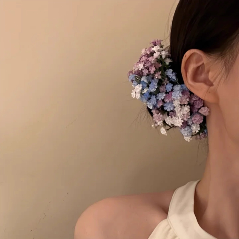 Clip de păr cu floare, Material: plastic//rășină, Stil: Natură, Formă: Floare, Ambalare: ambalaj individual, Lansare: toamnă 2025
