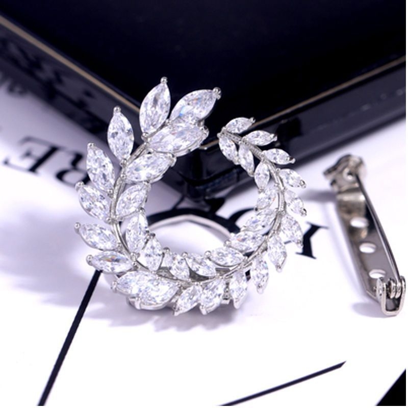 Broš s kristalima i čvorom u kutu, svestrana kopča za šalu i pin za kaput, svjež i sladak stil