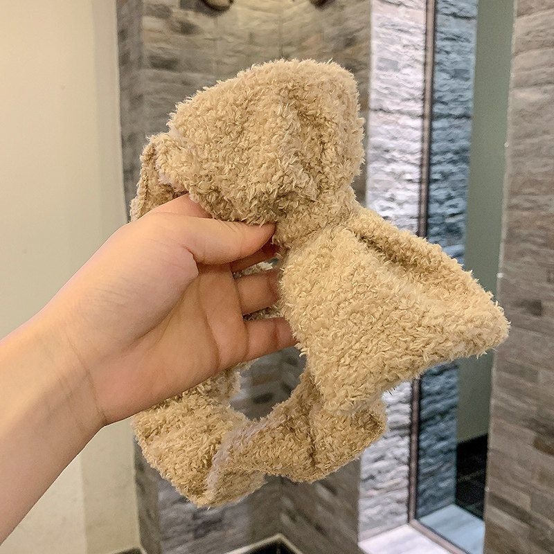 Galvas apdare – salds stils, audums, zīmols Unique, 2025. gada pavasaris