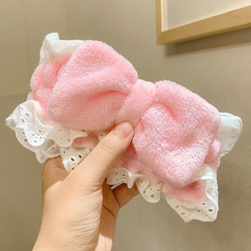 Galvas apdare – salds stils, audums, zīmols Unique, 2025. gada pavasaris