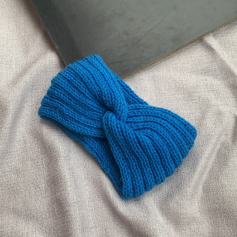 Jogas galvas lente, adīta no poliestera, raksts ar kvadrātiņiem, Maillard stils, sievietēm