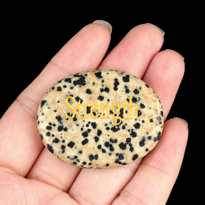 Gravírozott kristály agat tenyérkő, polírozott ovális alak, gravírozási sorozat, DIY kiegészítő