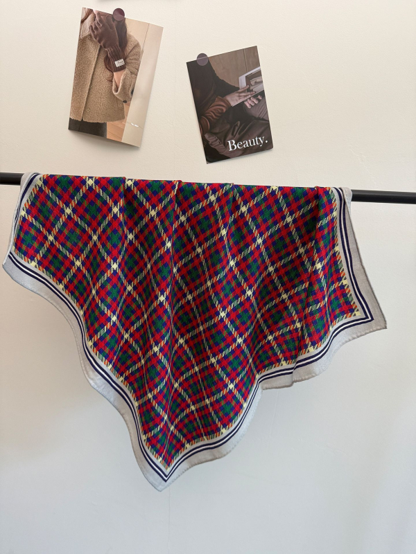 Ženski šal od svile i vune, kvadratnih 65×65 cm, 2025 novi stil, elegantan visokokvalitetan šal za vrat