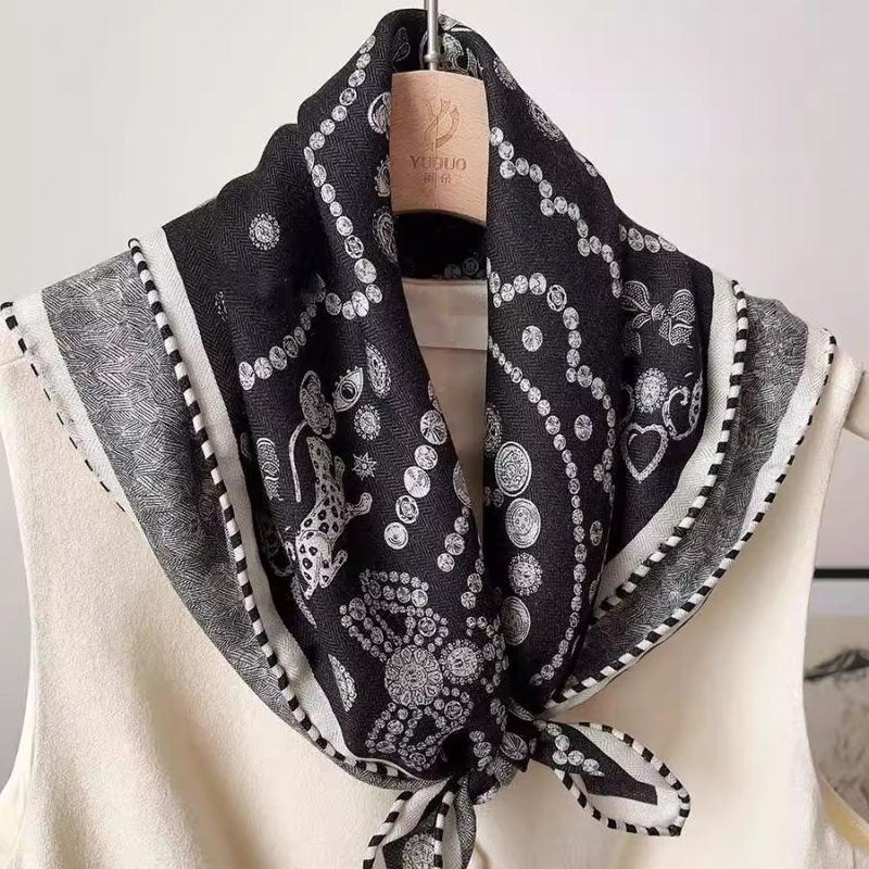 Ženski šal od svile i vune, kvadratnih 65×65 cm, 2025 novi stil, elegantan visokokvalitetan šal za vrat