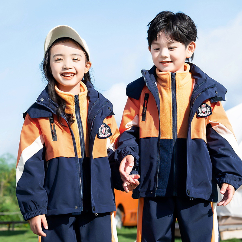 Tryjų dalių mokyklinės uniformos komplektas (švarkas + marškiniai su ilgomis rankovėmis + kelnės), 100% acetato pluoštas, unisex, nuimamas gobtuvas, vaikams 3–8 metai