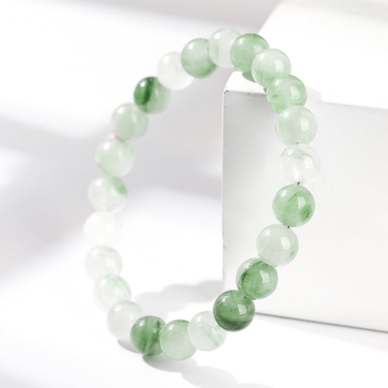 Гривна от нефрит, полирана, женска, геометричен дизайн, пролет 2023