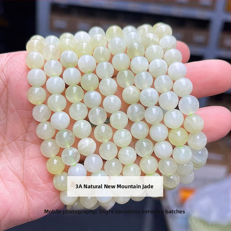 Гривна от нефрит, полирана, женска, геометричен дизайн, пролет 2023