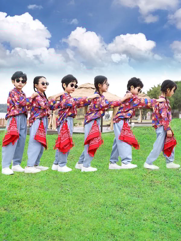 Vaikų pasirodymo kostiumas - unisex, chenille audinys, poliesterio sudėtis mažiau nei 30%, pavasaris 2025