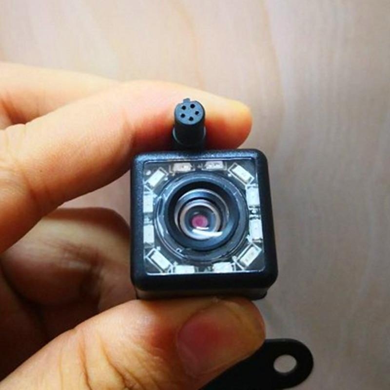 Hátulnéző kamera hosszú kábellel, 4‑magos, 5‑pin csatlakozás, HD éjszakai látás, univerzális modell.