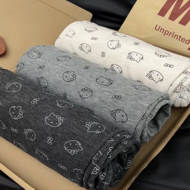 Casualinės kelnės su katės spaudu, poliesterio ir elastano mišinys, vidurio juosmuo, tiesus kirpimas, ruduo–žiema 2025