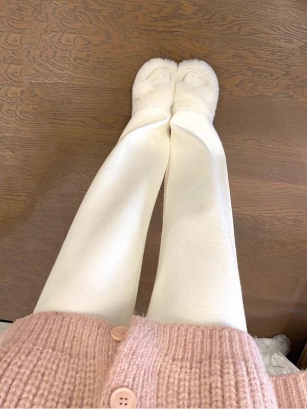 Moterų aukšto liemens megztos plačios tiesios kelnės, storas audinys, ruduo 2024