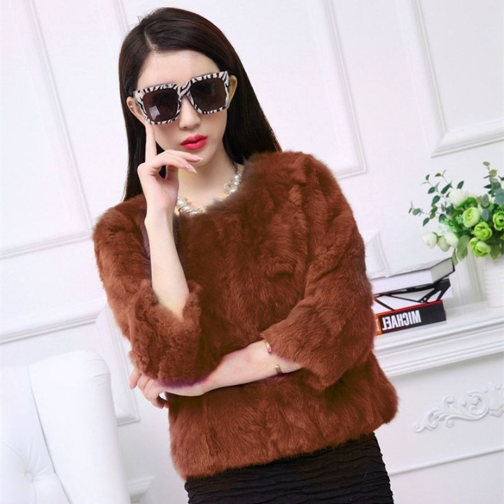 Kažokādas jaka no vilnas auduma, apaļa apkakle, 3/4 garuma piedurknes, īss garums, literāri retro stils