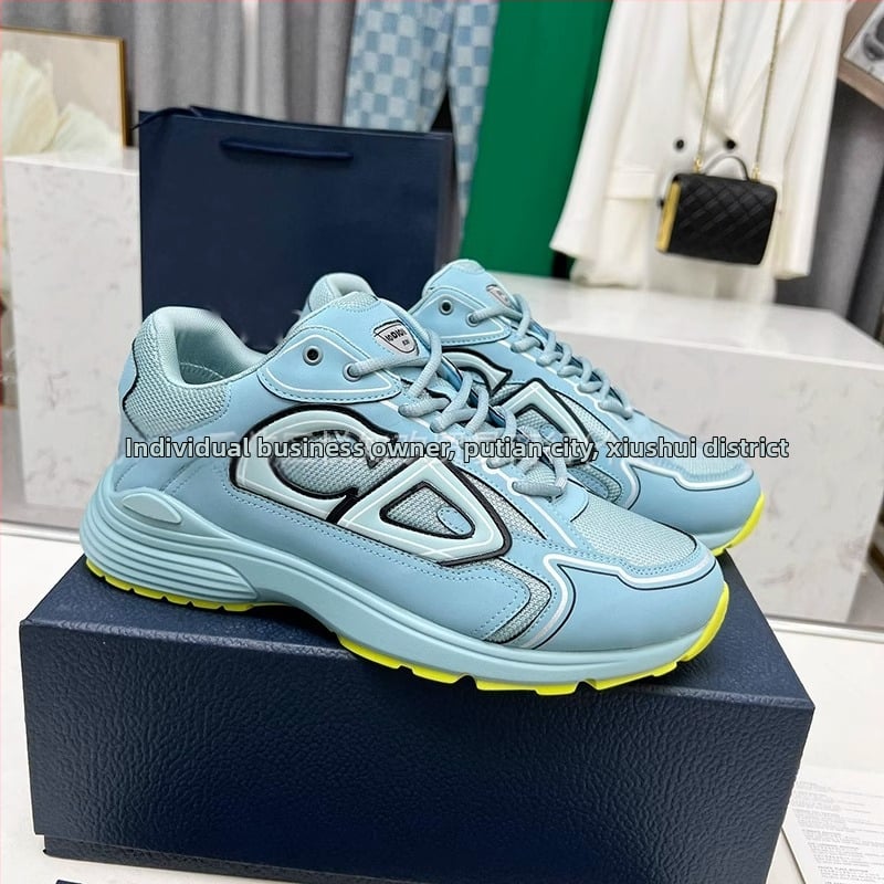 Unisex kedės su stora padu ir žemu viršumi — viršus: sintetinis odos; padas: guma+MD+TPU; kvėpuojanti tinklinė įdėkla; raišteliai