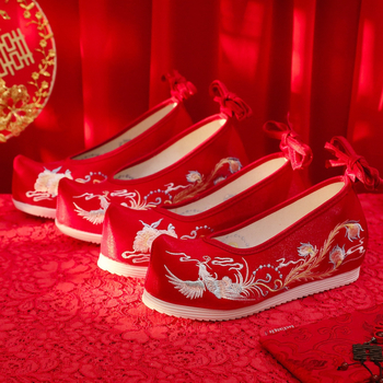 Vestuvinės bateliai su išsiuvinėtu fenikso raštu, viršutinė dalis iš medvilnės, guma padas, 6–8 cm kulno aukštis, užpakalinis dirželis