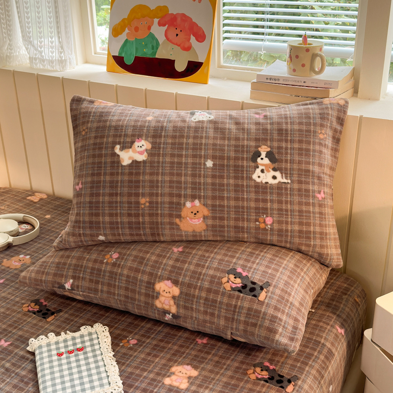 Navlaka za jastuk od velūra – Milk Velvet; Marke: Zhuang jie; Glavni materijal: 99% poliester; Materijal: velur; Proces tkanja: tisak; Reaktivni tisak i bojanje; Privatna marka: Da; Kategorija: Navlaka za jastuk