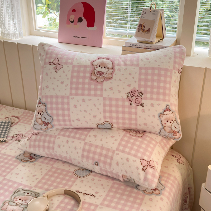 Navlaka za jastuk od velūra – Milk Velvet; Marke: Zhuang jie; Glavni materijal: 99% poliester; Materijal: velur; Proces tkanja: tisak; Reaktivni tisak i bojanje; Privatna marka: Da; Kategorija: Navlaka za jastuk