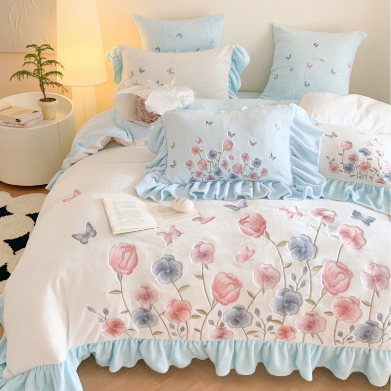 Milk velvet četverodijelni set posteljine s izvezom, dvostrani velur prekrivač za duvets, zimska toplina, uzorak biljaka i cvijeća