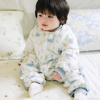 1-3 éveseknek szóló alvózsák állandó hőmérséklet funkcióval, bambusz rostból készült anyag, pamut bélés, téli–ősz használatra