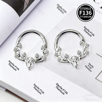 Unisex auskarai iš titano lydinio — geometrinė forma, krištolai, aplinkai draugiška apdorojimas, asmeninis mados stilius