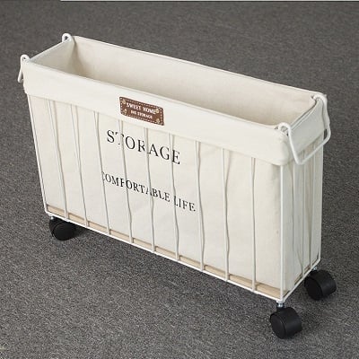 Пасторална метална кошница за съхранение с колела за пътуване