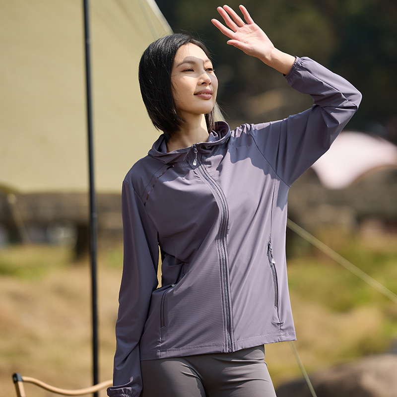 Unisex lauko windbreaker su gobtuvu, UPF50+ UV apsauga, kvėpuojantis nailonas, greitai džiūsta, tinka vasarai ir pavasariui