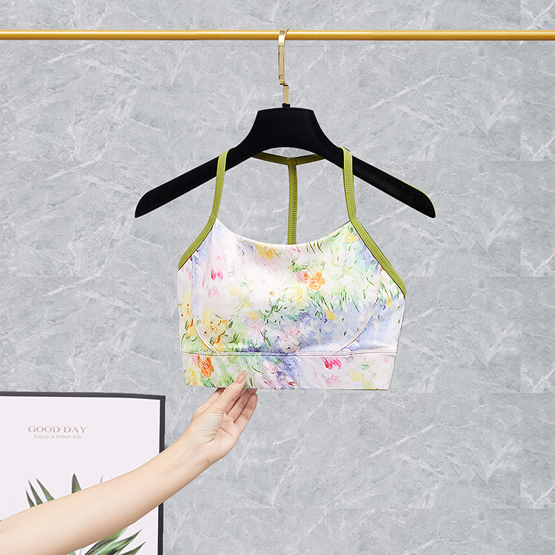 Moterų sporto jogos komplektas su integruota krūtinės pagalvėle ir kelnėmis — greitas džiūvimas, kvėpuojantis, ultra lengvas, drėgmės šalinimas