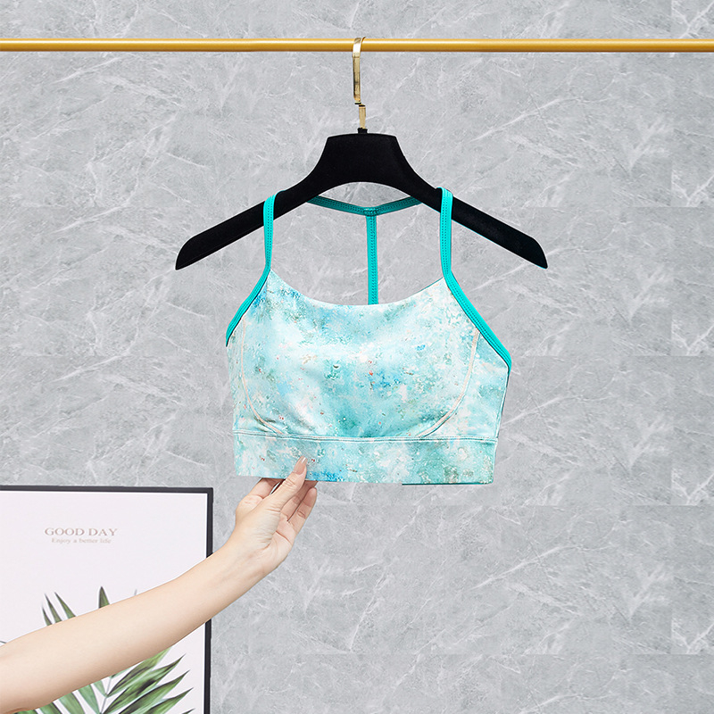 Moterų sporto jogos komplektas su integruota krūtinės pagalvėle ir kelnėmis — greitas džiūvimas, kvėpuojantis, ultra lengvas, drėgmės šalinimas