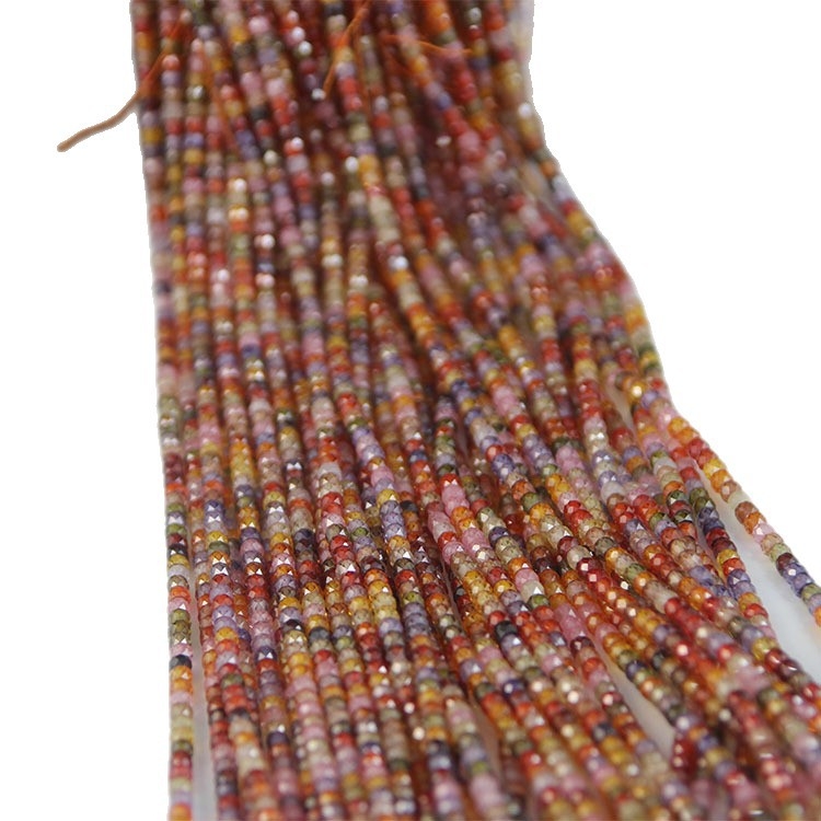 Abakus gyöngyök cirkonnal – etno stílus, őszi 2025 kiadás