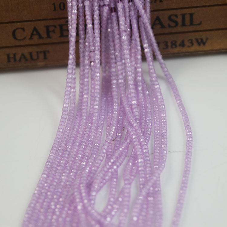 Abakus gyöngyök cirkonnal – etno stílus, őszi 2025 kiadás