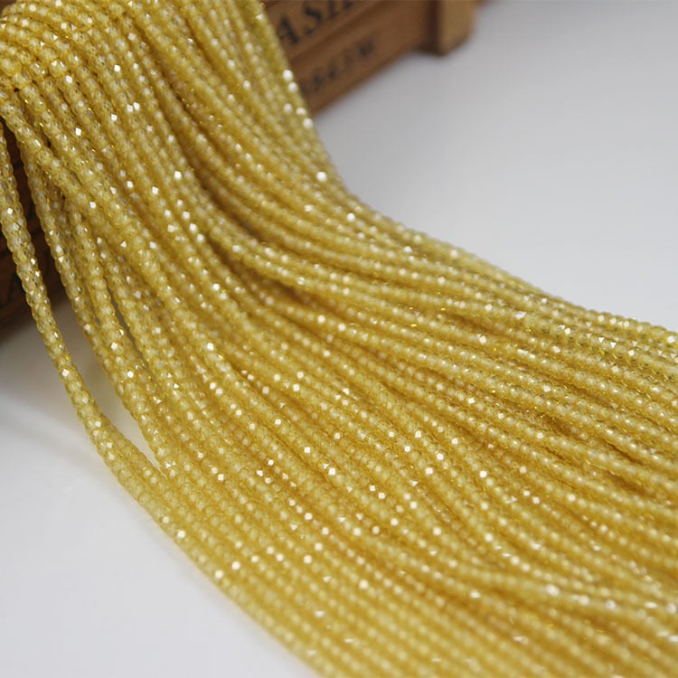 Abakus gyöngyök cirkonnal – etno stílus, őszi 2025 kiadás