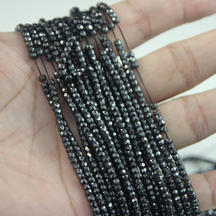 Abakus gyöngyök cirkonnal – etno stílus, őszi 2025 kiadás