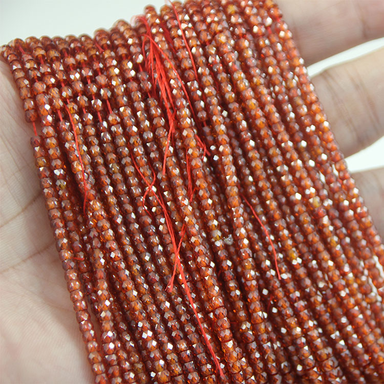 Abakus gyöngyök cirkonnal – etno stílus, őszi 2025 kiadás