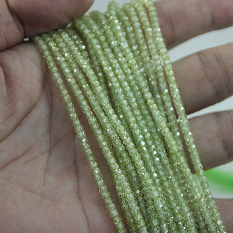 Abakus gyöngyök cirkonnal – etno stílus, őszi 2025 kiadás