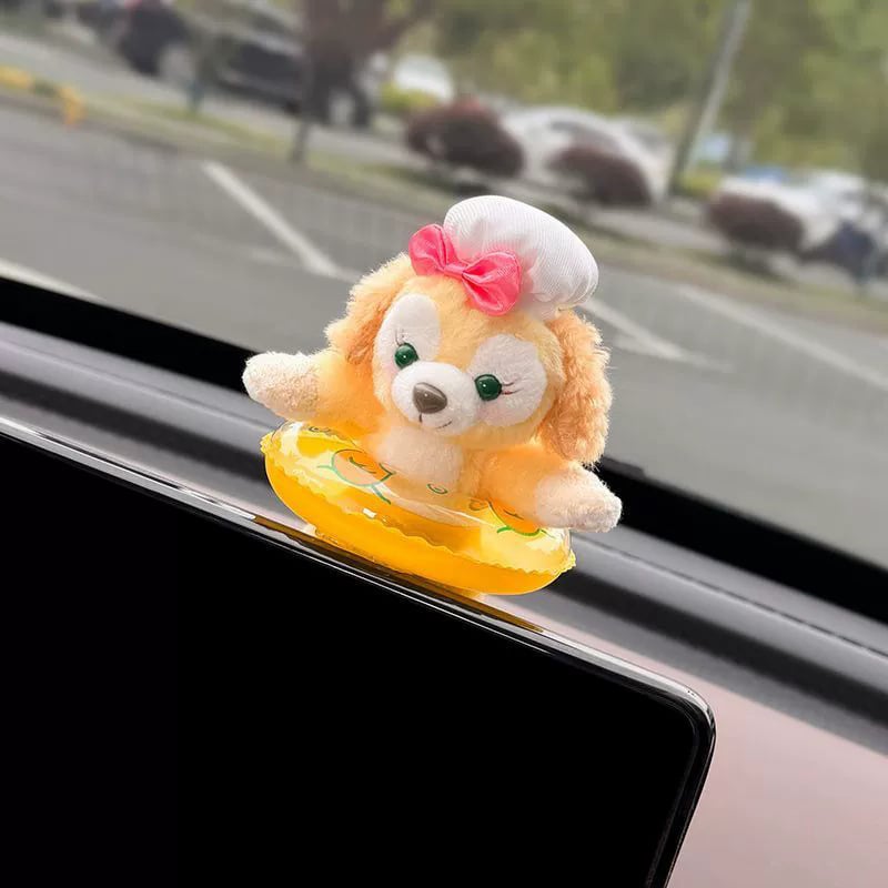 Automobilio vidaus dekoracija centrinio ekranui — pūkuota medžiaga, animacinio stiliaus, dekoratyvinis priedas