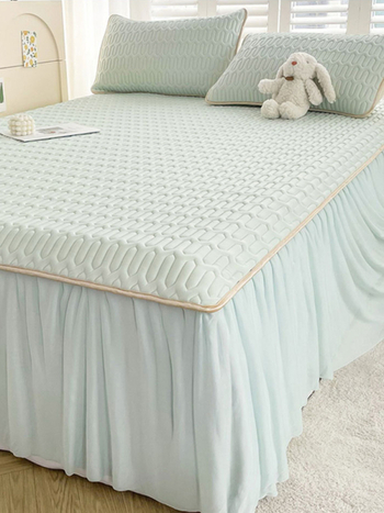 3 dalių latekso vėsinimo kilimėlių komplektas lovai (natūralus lateksas; latekso kiekis 90%+; išspausdintas audinys; universalus stilius; be pritaikymo)