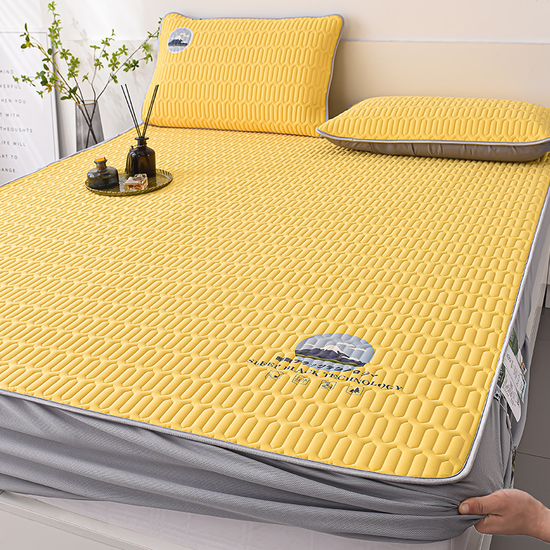 Natūralaus latekso kilimėlis | Prekės ženklas: Bedroom Dreaming | Latekso kiekis: >90% | Audimas: Spauda | Stilius: Modernus paprastumas